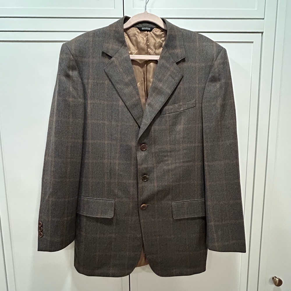 Custom Canadian Made Blazer with Zenga wool fabric
